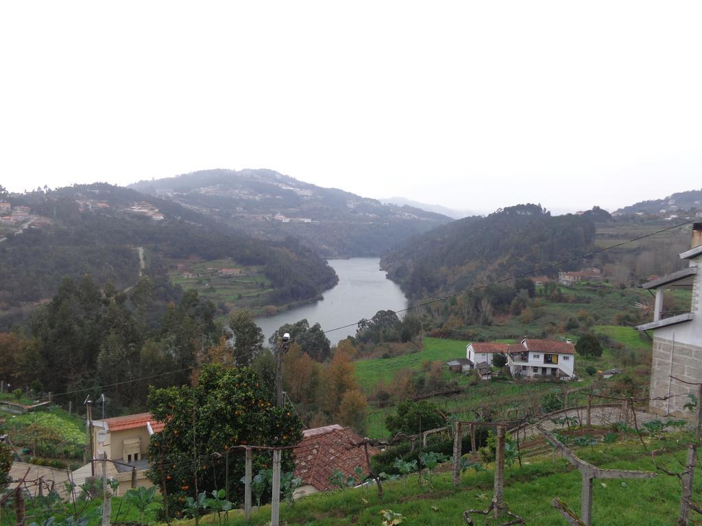 Bernardes House Casa de hóspedes Castelo de Paiva Exterior foto