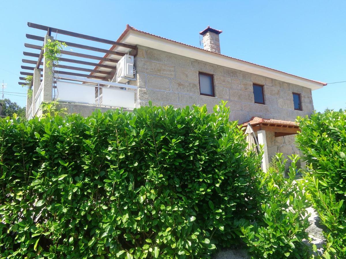 Bernardes House Casa de hóspedes Castelo de Paiva Exterior foto